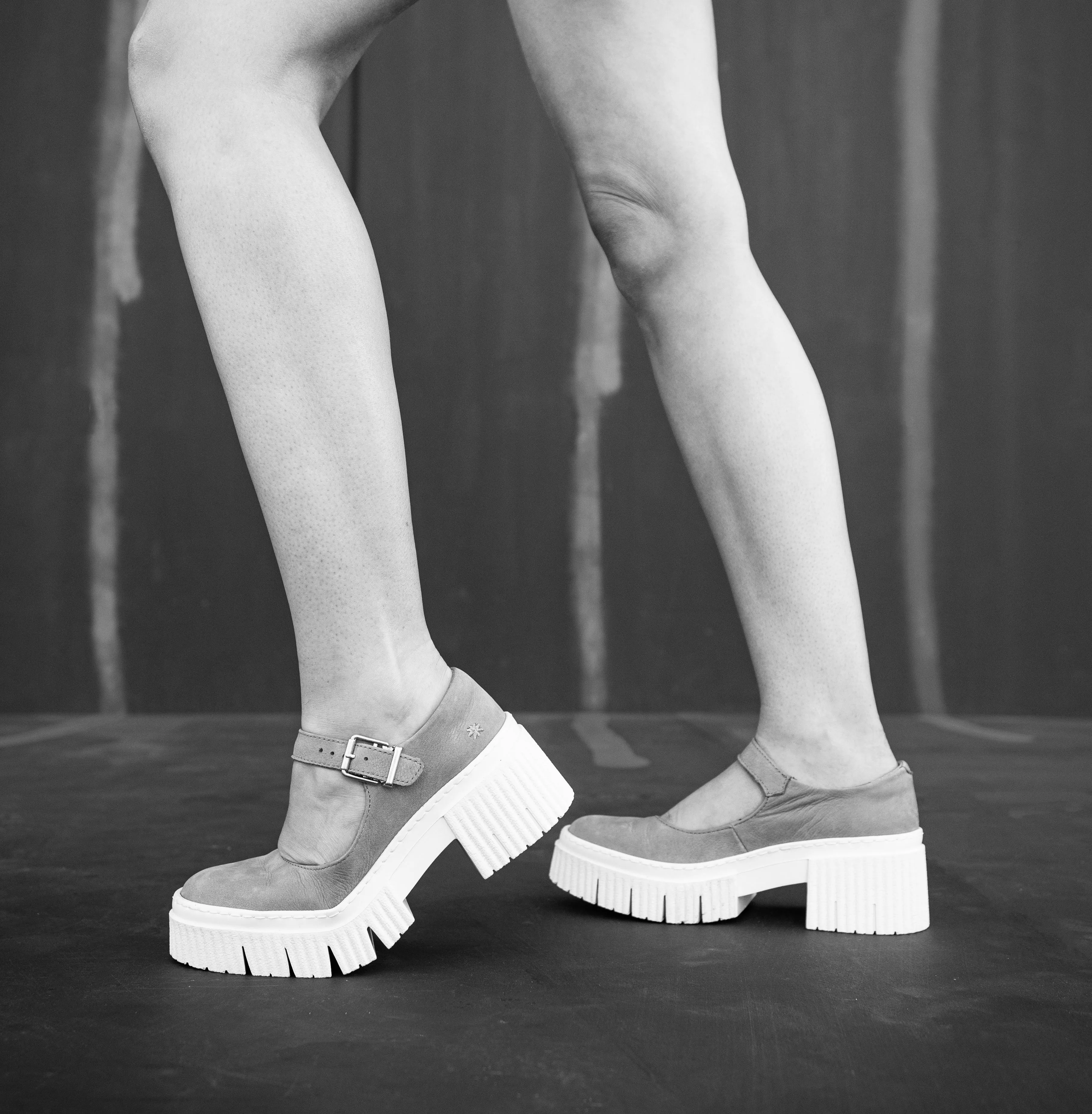 ART York Mary-Jane Hawai (last size: 39!)