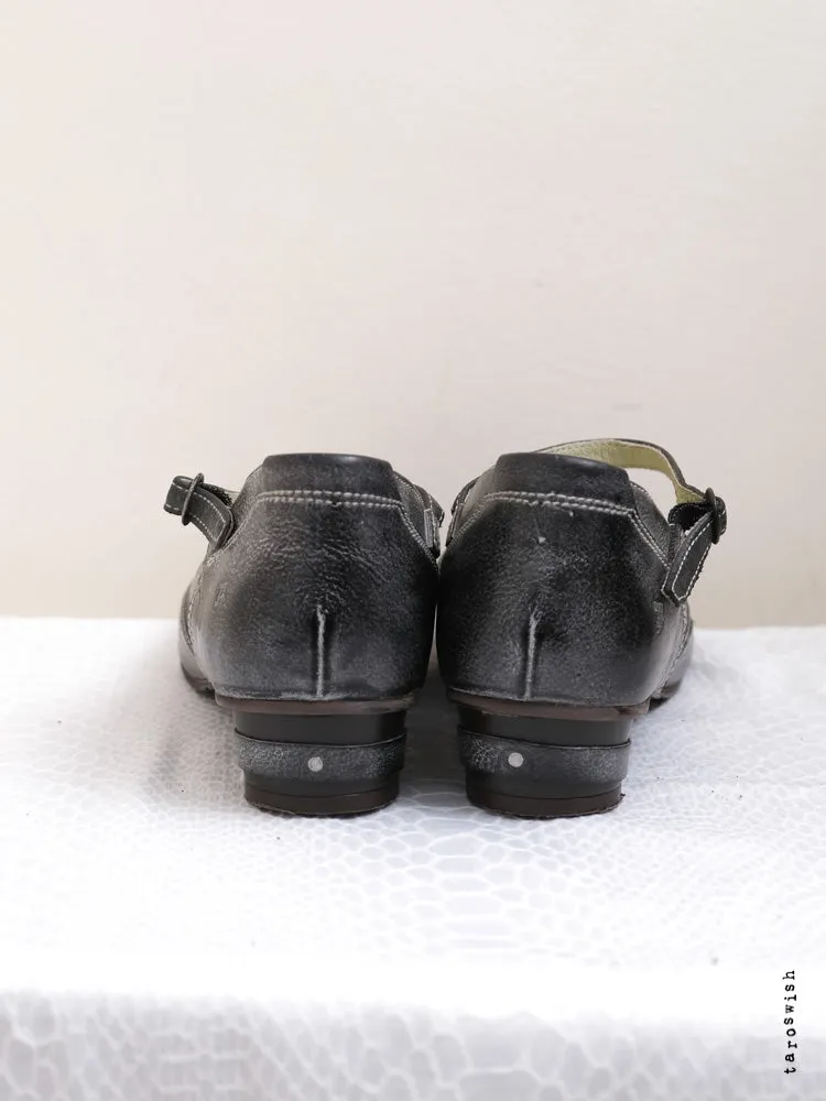   eu39 distressed mary jane heels